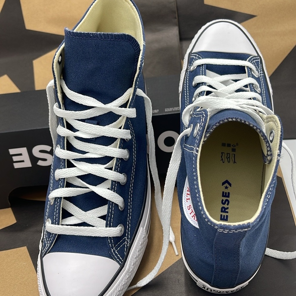 Converse Men's Blue High-Top Sneakers Classic Colors Navy - Picture 14 of 16